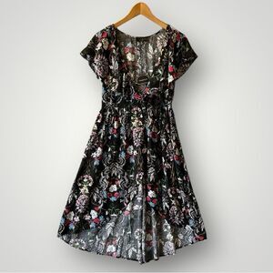 NWOT Lovposh Wrap Dress Size S Floral